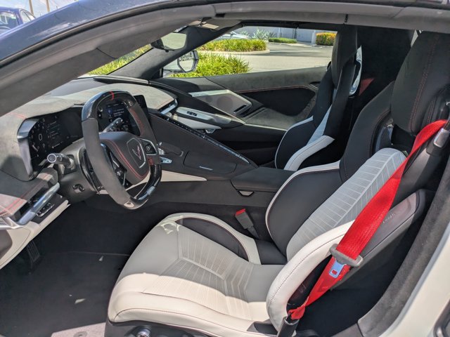 Used 2023 Chevrolet Corvette Z06 RWD image 17