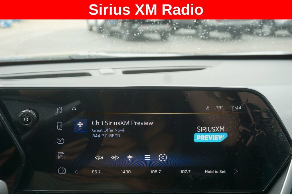 Used 2024 Chevrolet Trax RS w/ Sunroof Package FWD image 11