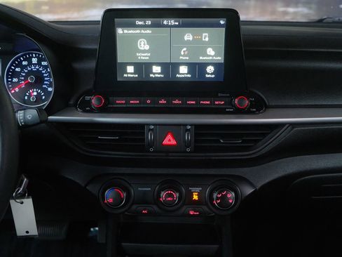 Used 2020 Kia Forte LXS image 20