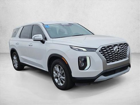 Used 2022 Hyundai Palisade SE w/ Cargo Package FWD image 3