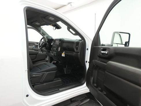 Used 2025 Chevrolet Silverado 2500 W/T w/ WT Convenience Package image 22