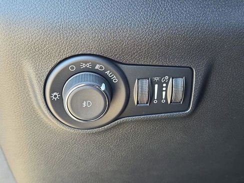 New 2026 Jeep Compass Latitude image 24