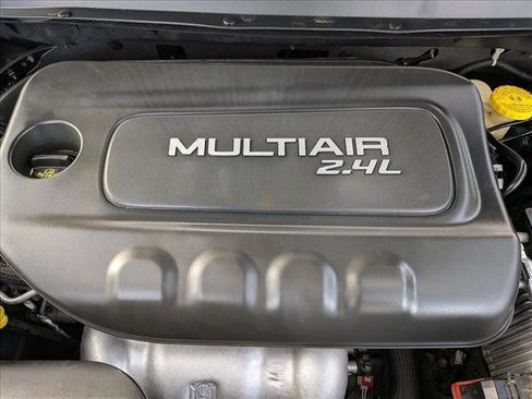 Used 2016 Jeep Cherokee Limited w/ Luxury Group image 24