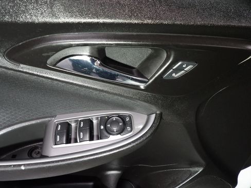 Used 2024 Chevrolet Malibu LT image 9