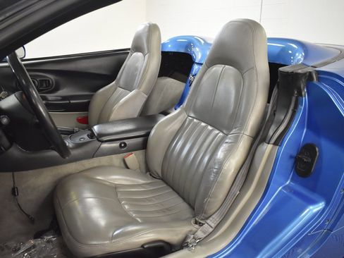 Used 2000 Chevrolet Corvette w/ Memory Pkg image 14