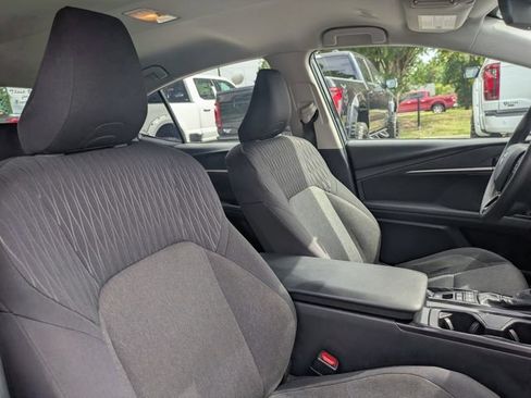 Used 2025 Toyota Camry LE FWD image 36