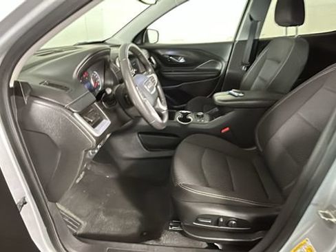 Used 2022 GMC Terrain SLE AWD/4WD image 11