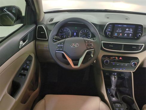Certified 2020 Hyundai Tucson SE image 17