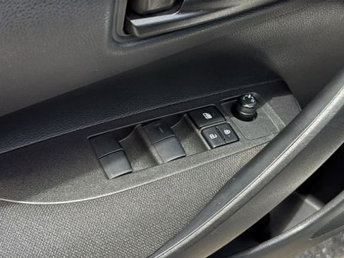 Certified 2025 Toyota Corolla LE FWD image 18