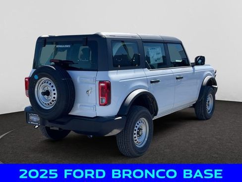New 2025 Ford Bronco 4-Door image 6