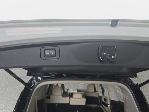 New 2026 Nissan Armada Platinum Reserve w/ Accent Package AWD/4WD image 13