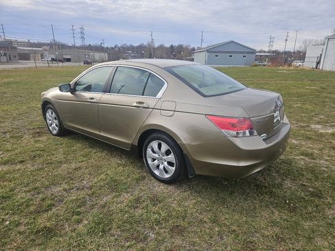 Used 2009 Honda Accord EX image 3