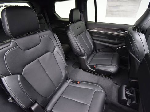 New 2026 Jeep Grand Cherokee L Limited AWD/4WD image 19