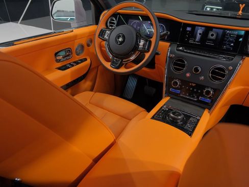 Used 2026 Rolls-Royce Cullinan AWD/4WD image 71