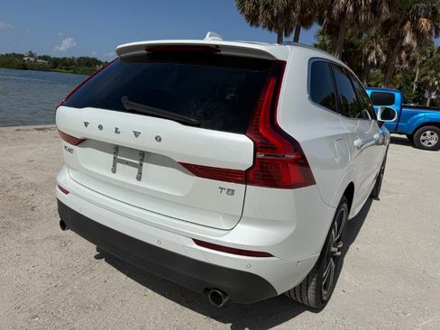 Used 2019 Volvo XC60 T5 Momentum w/ Premium Package FWD image 8