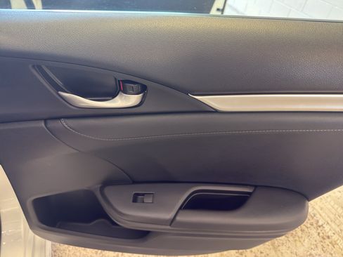 Used 2017 Honda Civic EX-L image 25