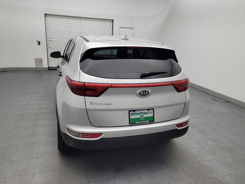 Used 2017 Kia Sportage LX AWD/4WD image 6