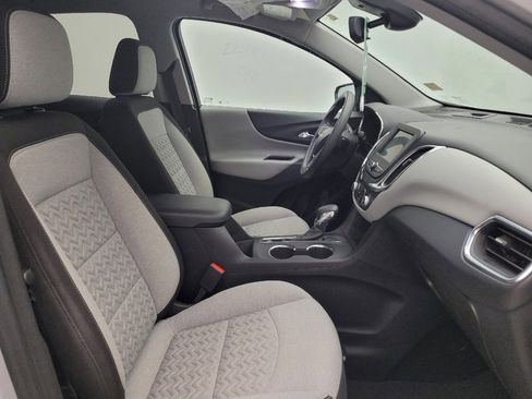 Used 2022 Chevrolet Equinox LS w/ LS Convenience Package FWD image 21