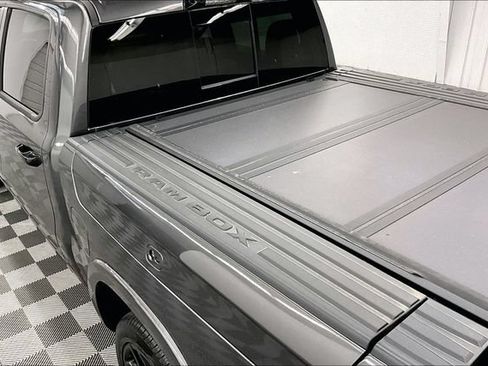 Used 2025 RAM 1500 Limited AWD/4WD image 34
