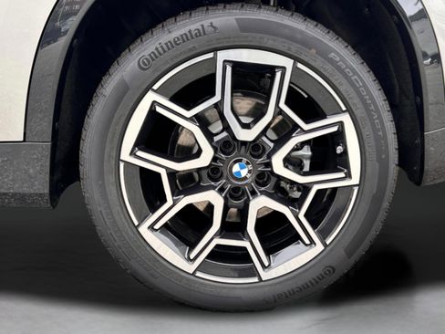 Used 2025 BMW X1 xDrive28i w/ Convenience Package image 8