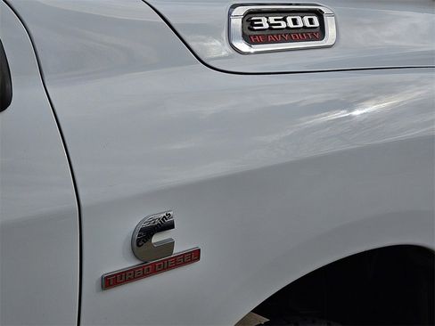 Used 2024 RAM 3500 Big Horn image 7