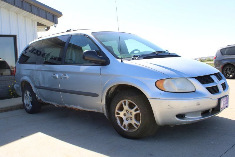 Used 2002 Dodge Grand Caravan Sport FWD image 3