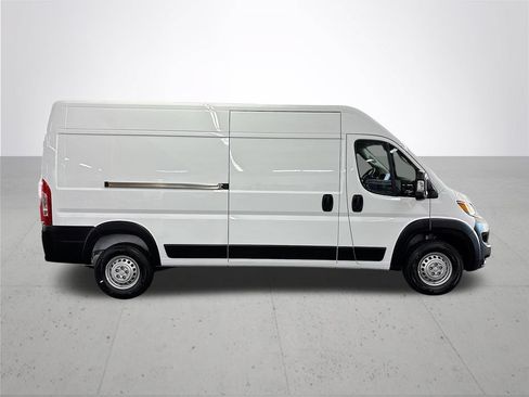 New 2026 RAM ProMaster 2500 w/ Premium Convenience Group FWD image 5