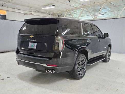 Used 2025 Chevrolet Tahoe Premier AWD/4WD image 3