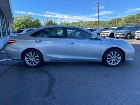 Used 2015 Toyota Camry XLE FWD image 4