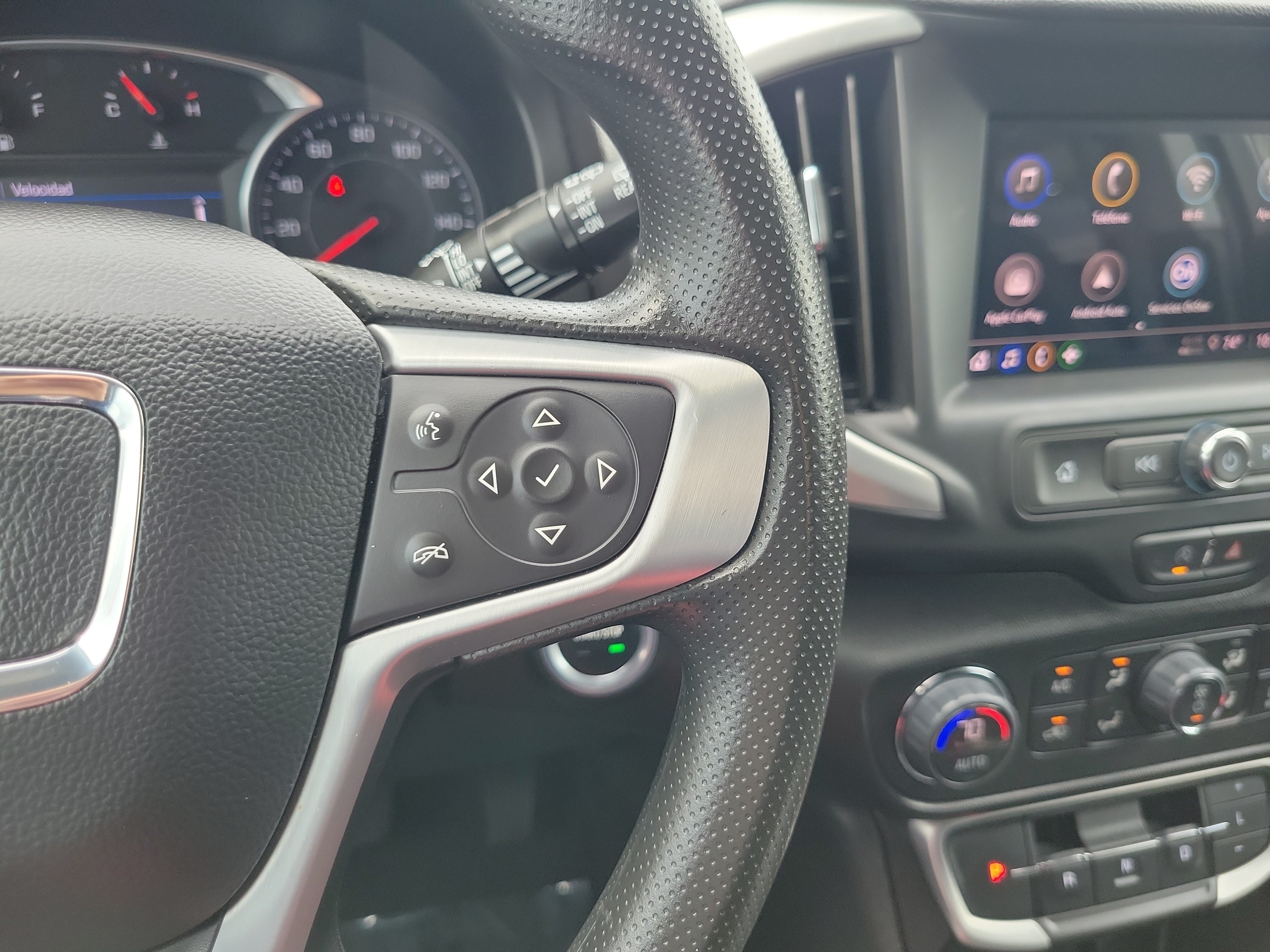 Used 2023 GMC Terrain SLE w/ Driver Convenience Package FWD image 21