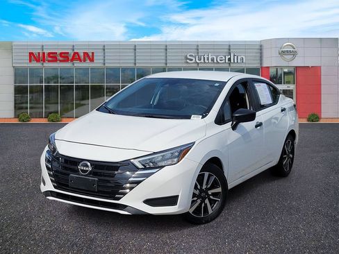 Certified 2025 Nissan Versa S w/ S Plus Package FWD image 1