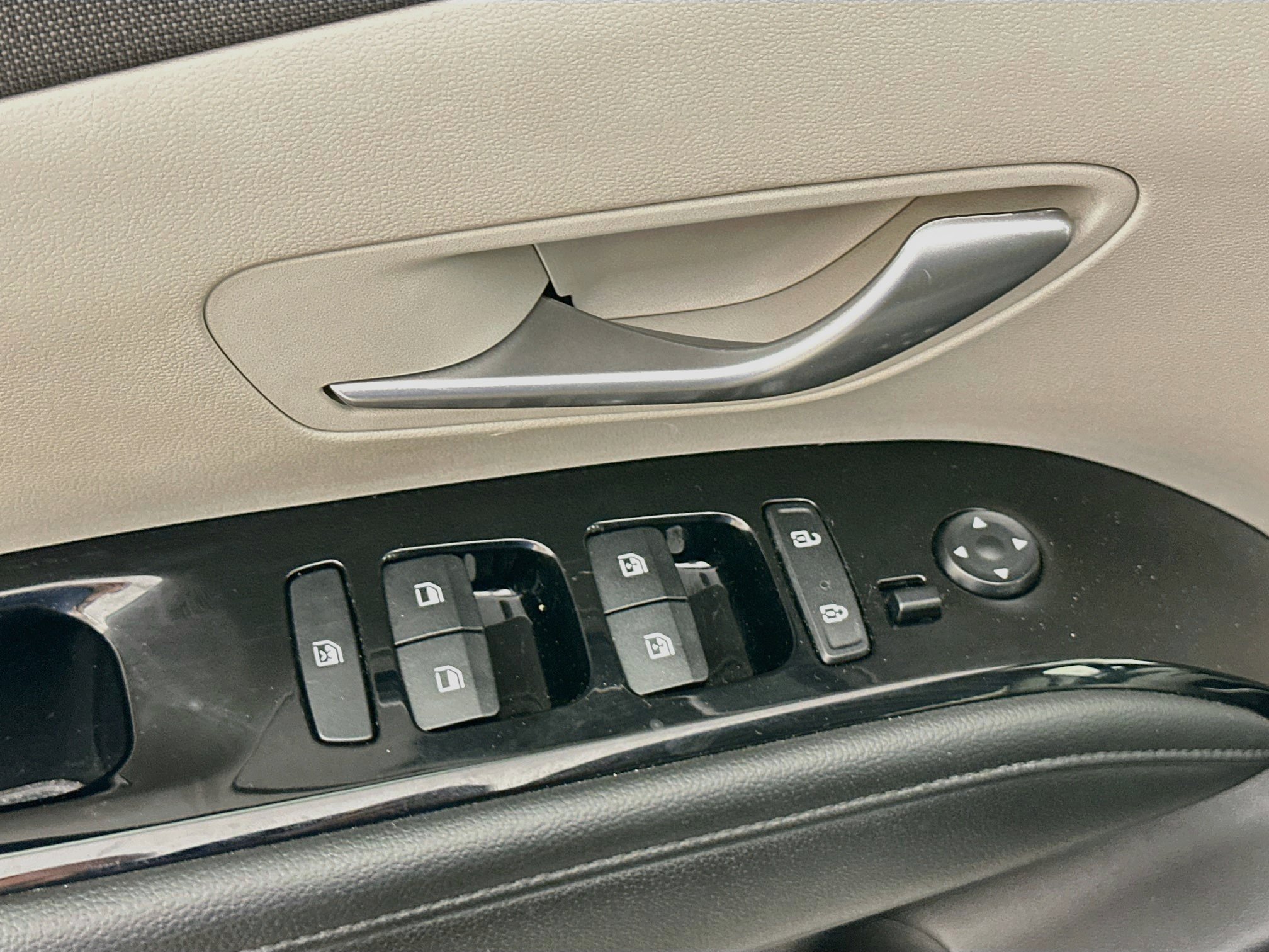 Used 2024 Hyundai Tucson Limited FWD image 15
