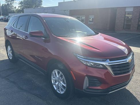 Used 2024 Chevrolet Equinox LT w/ LPO, Floor Liner Package image 23