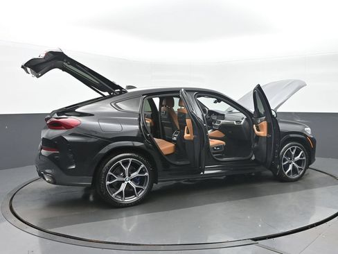 Used 2023 BMW X6 xDrive40i AWD/4WD image 39