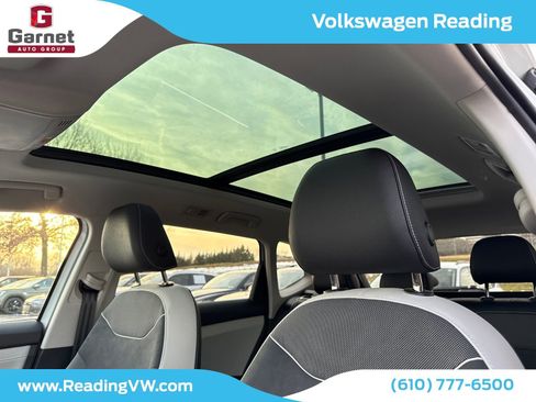 New 2026 Volkswagen Taos SE image 11