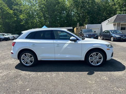 Used 2020 Audi Q5 2.0T Premium Plus w/ Premium Plus Package AWD/4WD image 4