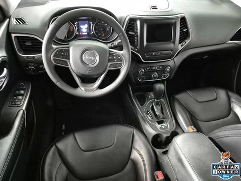 Used 2020 Jeep Cherokee Latitude Plus FWD image 10