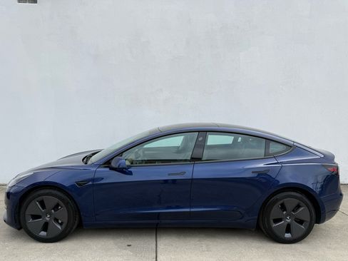 Used 2023 Tesla Model 3 Standard Range image 10