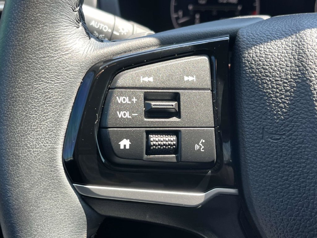 Used 2025 Honda Odyssey Touring image 19