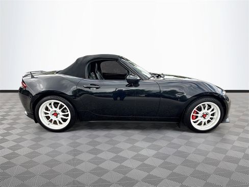 Used 2022 MAZDA MX-5 Miata Grand Touring image 36