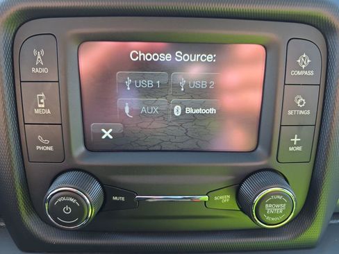 Used 2019 Jeep Wrangler Sport image 23