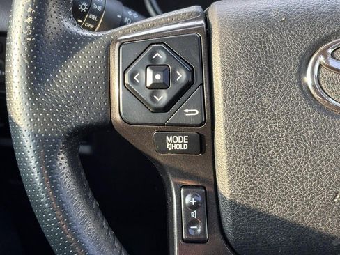 Used 2016 Toyota 4Runner Trail Premium image 19