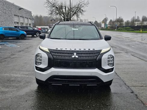 New 2025 Mitsubishi Outlander SEL Black Edition image 2
