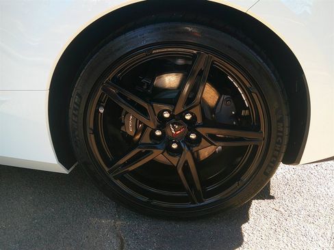 Used 2023 Chevrolet Corvette Stingray Preferred Cpe w/ Battery Protection Package image 40