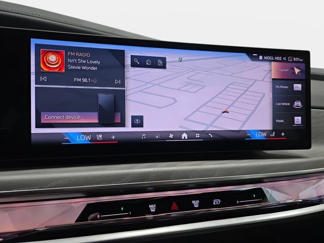Certified 2026 BMW 740i xDrive AWD/4WD image 16