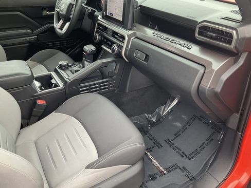Used 2024 Toyota Tacoma TRD Off-Road AWD/4WD image 26