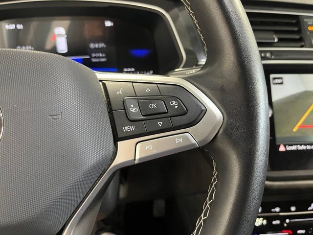 Used 2024 Volkswagen Tiguan SE AWD/4WD image 27