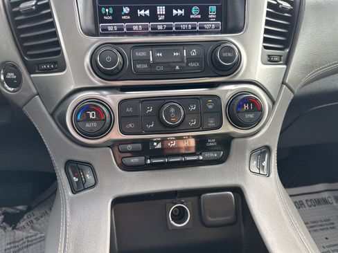 Used 2016 Chevrolet Suburban LT w/ Luxury Package image 55