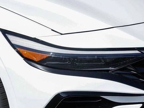 New 2025 Hyundai Elantra SEL w/ Cargo Package FWD image 8