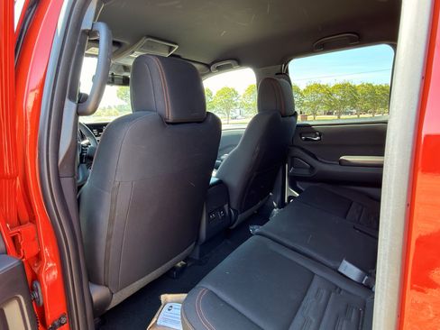Used 2025 Nissan Frontier PRO-4X w/ Pro Convenience Package image 21
